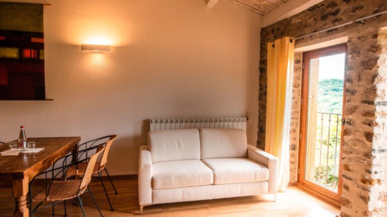 la palaombe hotel source gite site web 768x432